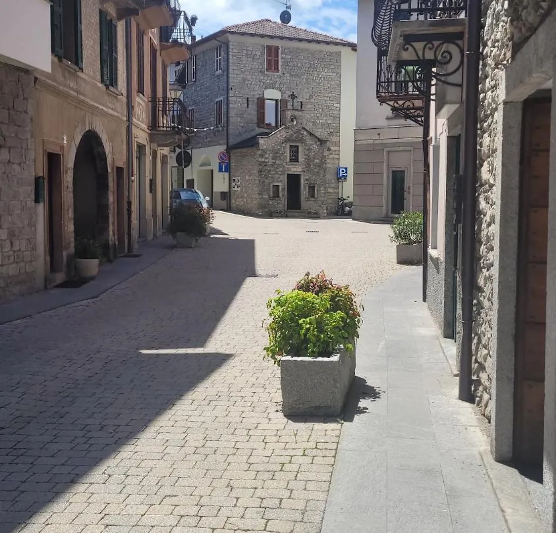 Appartement Casa Gianna à Castiglione dʼIntelvi 0*,